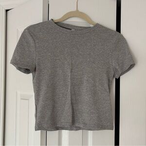 Gray Ribbed Short Sleeve Crop Top